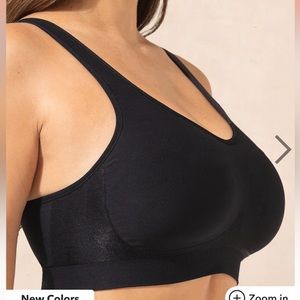 NWT Truekind Daily Comfort Wireless Shaper Bra in Black